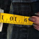 Good American Good Legs Dark Wash Skinny Jeans Size 2 / 26 Photo 11