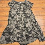 Old Navy  Women's T-Shirt‎ Dress Crewneck Short Sleeved Jungle Trees Size Medium Photo 0
