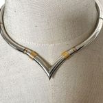 NAPIER CURVED TUBE V SILVERTONE LINKS VINTAGE NECKLACE Silver Photo 0