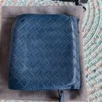 Bottega Veneta Intreciatto Blue Bifold Wallet - Excellent Condition Photo 2