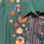 Andree by Unit Bold Green Oversized Floral Embroidered Button-Down Artsy Indie Vibes Sz S Indie Photo 9