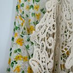 Free People  Yellow Floral High Low Crochet Inset Tank Top Flowy size XS Photo 4