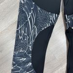 Nike Power Gym Flutter Feathers Print Leggings Black Grey Womens Small Photo 6