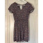 Gap  floral short sleeve vneck dress size small petite Photo 1
