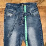 Boohoo Blu High-Waist Belted Skinny Jeans Photo 14
