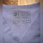 FIGS  Gray V-Neck Scrub Top Photo 4