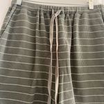 Doe & Rae  green stripe drawstring shorts with pockets S Photo 3