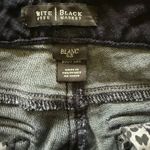 White House | Black Market  Women's Bootcut Jeans Dark Wash Embellished Size 6S Photo 5