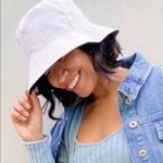 Alice + Olivia DAISY PRINT REVERSIBLE BUCKET HAT Photo 4