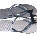 West Loop NWT  Silver Flip Flops Woman’s Large 9/10 Photo 0