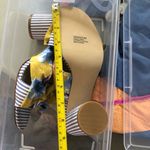 Cupcakes and Cashmere NEW  orinda block heel sandal Photo 5