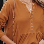 VICI ELISA WAFFLE KNIT HENLEY TOP - CAMEL Photo 3