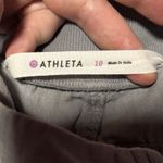 Athleta Gray Linen Shorts Women's Size 10 Cresten Cobblestone Grey Vacation Photo 3