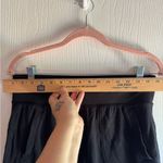 Athleta  black pull‎ on shorts size S Photo 5