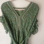 Max Studio  Size Medium Kelly‎ Green Bohemian Peasant Floral Ruffle Tie Top Photo 1