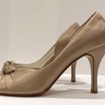 Michaelangelo  Peep toe satin heels, Size 9 formal bow beige taupe neutral Photo 14