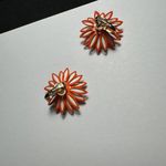 Trifari Vintage Crown Enamel Flower White & Orange Gold Tone Clip On Earrings Photo 8