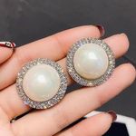 Fashion Elegant Pearl Stud Earrings for Women Silver Photo 2