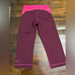 Nike Pro Dri-FIT Colorblock Crop Leggings – Size Medium | 18” Inseam Photo 1