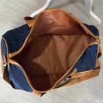 DSW NWOT  nylon duffle bag with removable strap Photo 4