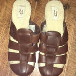 Uggs wood & leather size 7 sandals Photo 0