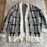 Oval Black White Star Cardigan‎ Size M Size M Photo 0