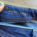 DL1961  Nicky Mid-Rise Cigarette Jean Size 28 4Way Stretch 360 Comfort in Waverly Photo 4