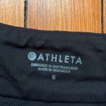 Athleta  Black Trekkie Outdoor Hiking Bermuda Shorts Sz 6 Photo 1