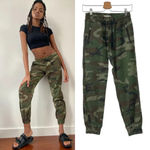 Aritzia  Tna Alix Pants Joggers High-Waisted Army Camo Print Green‎ Size XS Photo 1