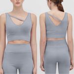 Cuyana 3 Piece Workout Set Steel color Size Small Photo 5