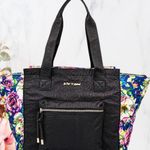 Betsey Johnson Women Quilted Floral Print Travel Bag XL Photo 15