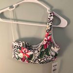 Surf Style  One Shoulder Bikini Top. Size small. Photo 1