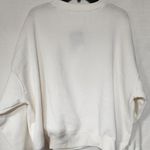 Bear hugging heart sweatshirt women's XL Grayson/threads Faded White Photo 6