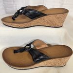 Clarks Mimmey Paige Black Leather Thong Cork Wedge Sandals Size 9 65269 **Flaw** Photo 2