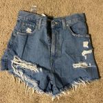 Levi's NWOT Levi Distressed Women's High Waisted Mom Shorts size 27/4 Photo 0