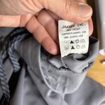 Jaanuu  Women's Gray Scrub‎ Jogger Set Photo 10