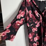 Torrid NWT Black/Pink Floral Studio Knit High Slit Front Size 24 Super Stretch Photo 9