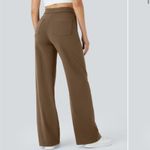 Halara  High Waisted Multiple Pockets Straight Leg Pants Womens Large Brown Photo 9