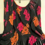 Avenue  Women’s Printed Floral Blouse  Photo 3