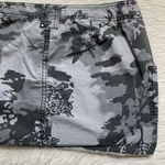 Decree Y2k gray and black soldier camo mini skirt Photo 3