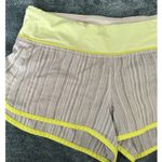 Lululemon ‎ Speed Up Mid-Rise Shorts 2.5" Sz 6 Black White Yellow Band Women's Photo 3