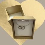 Michael Kors Elegant Silver Interlocking Circle Necklace New Photo 0