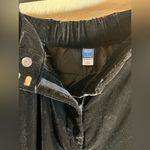 Old Navy Velvet wide leg pants, black, pockets,back pocket, great preloved condition Photo 8