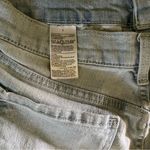 Old Navy  Women's Light Blue Boyfriend  Jean Shorts Photo 2