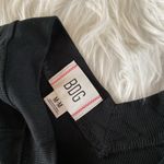 BDG URBAN OUTFITTERS  Shannen Ribbed V-Neck Top Photo 6