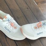 Hurley Women's Sneakers in White and Peach Photo 0
