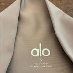 Alo Yoga Alo 7/8 High-Waist Airlift Leggings Women’s Small Tan Beige Shine Photo 1