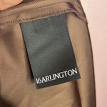 16Arlington Olwyn Back Photo 11