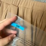 Cider  Women Size Medium Flowy pleated tan shorts‎ with pockets Photo 4