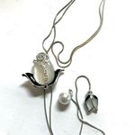 Silver tone tulip lariat necklace Photo 5